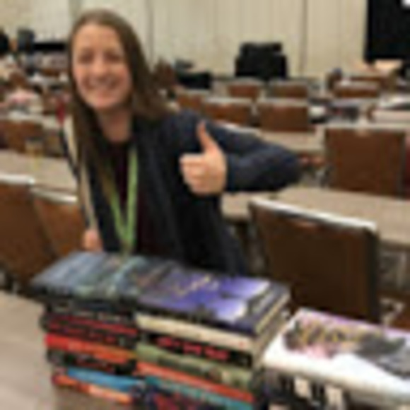 Meet your Posher, Olivia - Picture 1 of 1